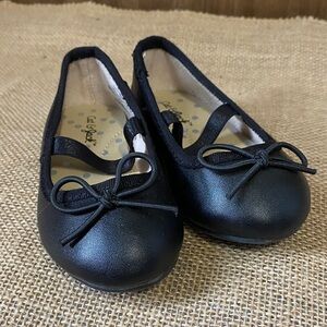 Cat & Jack Black Dress Shoes with Bow